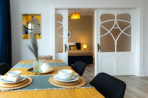 Zwickau Apartment | Elegant Soulscape Apartments in Zwickau - Child Friendly Stay