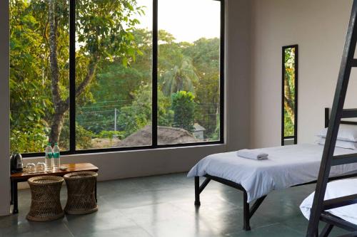 Krishnanagar Hotel | Family-Friendly SoultoSoul Guesthouse with Great Amenities