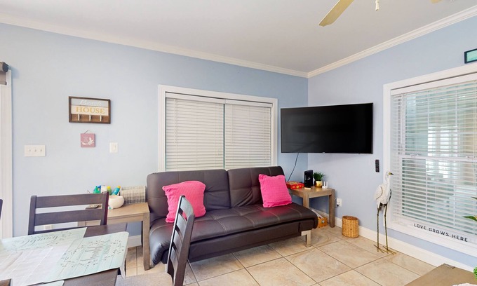 Bay Point House | ```html
Scenic Soundfront Home with Ocean Views and Full Kitchen
```