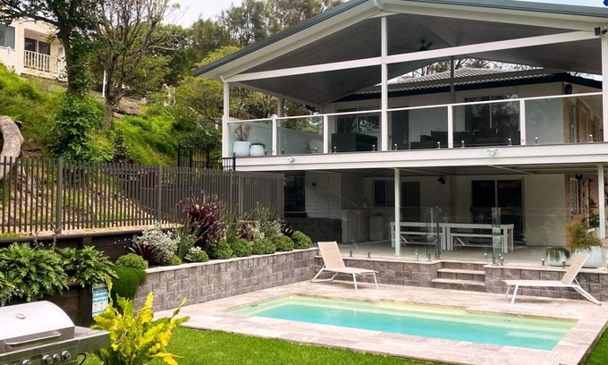 Culburra Beach House | Family-Friendly Getaway at Sounds by the Sea with Pool