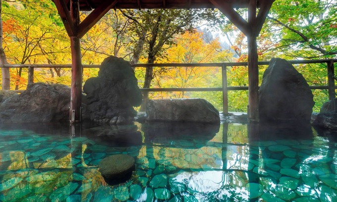 Kamikawa House | Relaxing Getaway at Sounkaku with Spa & Family Amenities