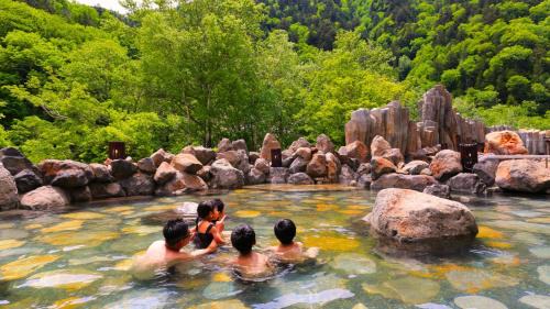Kamikawa Hotel | Discover Sounkyo Kankou Hotel: Family-Friendly Comfort