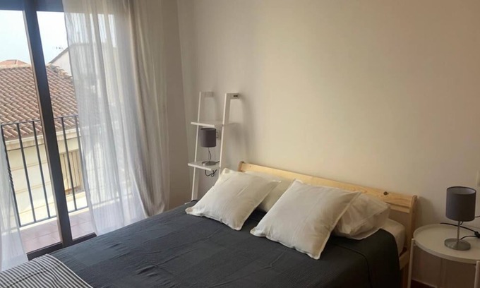 Poyales del Hoyo Apartment | Comfortable Source Apartment with Kitchen & Pet-Friendly Stay