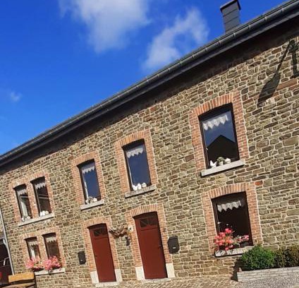 Rendeux House | Family-Friendly Getaway at Sous Le Même Toit, Rated 10/10