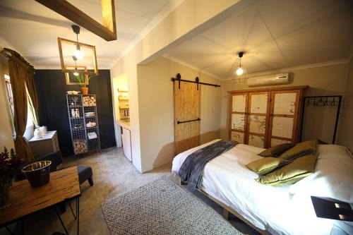 Polokwane House | Comfortable and Child-Friendly Stay at Sousie's Rustic Retreat