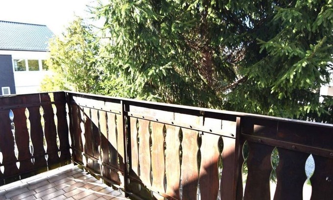 Troisdorf-West Apartment | Cozy Souterrain Apartment with Breakfast and Family Amenities