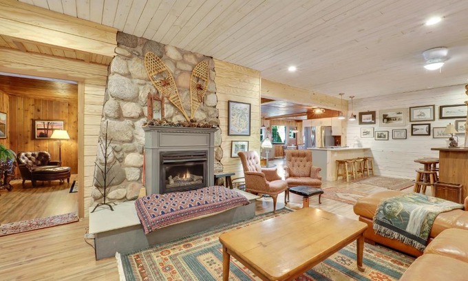 East Jordan House | Serene South Arm Shores: Oceanfront Retreat for Families