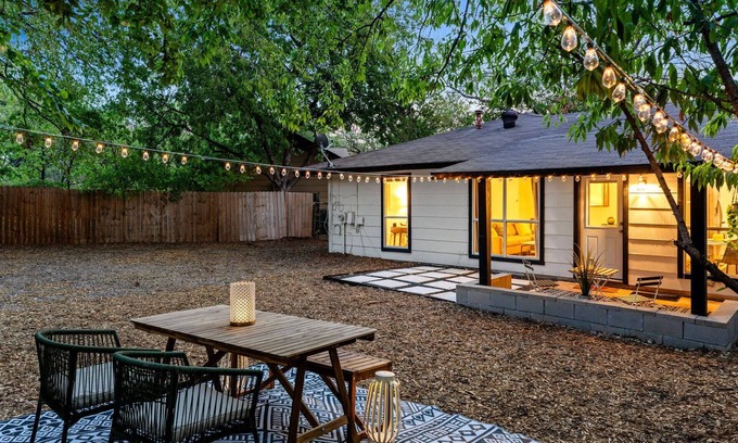 South Manchaca House | South Austin Desert Jewel