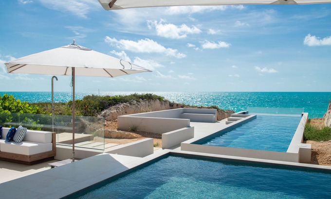 Juba Sound Resort | Discover South Bank: Family-Friendly Stay with Pool & Spa