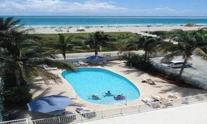 Flamingo/Lummus Apartment | Oceanfront Bliss with Free Beach Service & King Bed