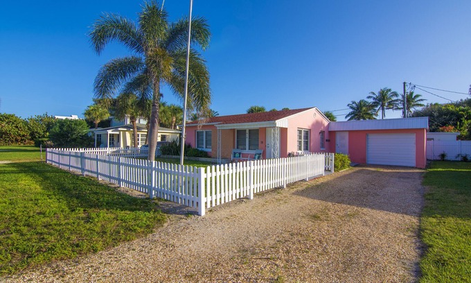 Vero Beach House | Beachside Bliss at Coral Cottage - Oceanfront Retreat