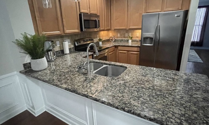 Charlotte Condo | Cozy South Charlotte Townhome with Spa and Kitchen Access