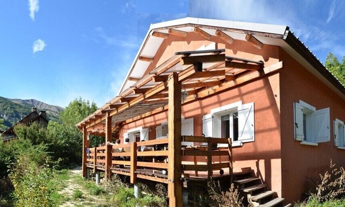 Colmars Ski Chalet | Beautiful South Facing Chalet in Mercantour Park