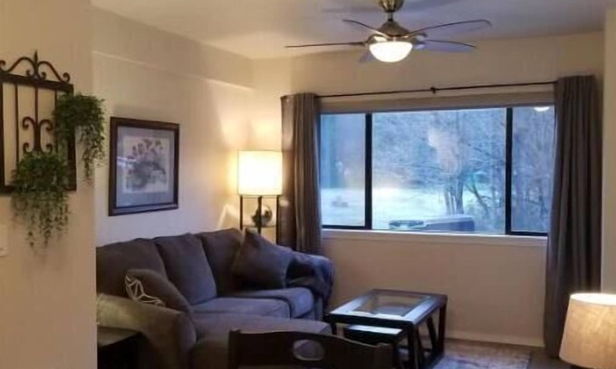 North Bend Apartment | Unmatched South Fork River Retreat - Prime Downtown Access