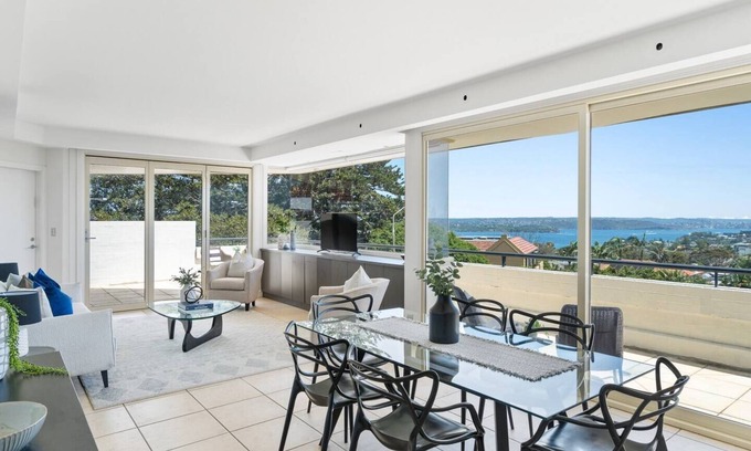 Vaucluse Apartment | South Head - Premier Penthouse with Harbor Bridge Views