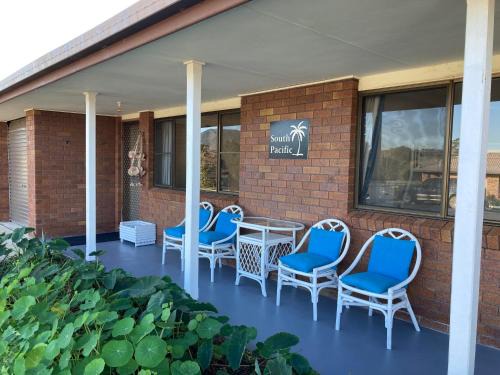 Scotts Head House | Discover South Pacific with Oceanfront Views & Accessibility