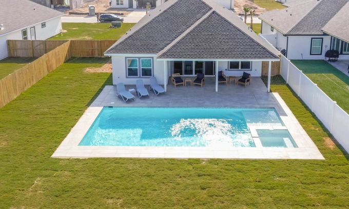 Port Isabel House | Indulge in a 4-Bedroom Home with Private Pool & Spa