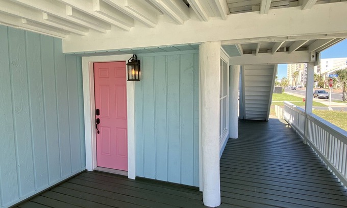 South Padre Island House | Idyllic South Padre Island Beach House Retreat with Ocean View