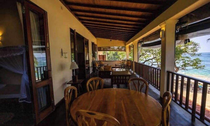 Kathaluwa Villa | South Point Abbey - Beachfront 4 bedroom Villa