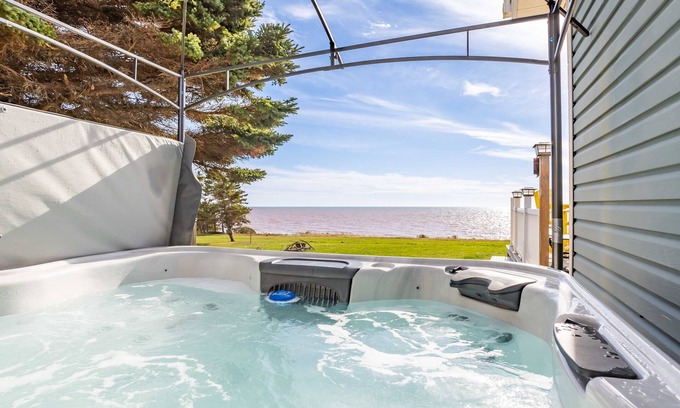 Canoe Cove Cottage | Exceptional South Shore Waterfront Retreat with Ocean Views