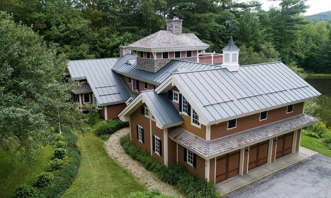 Killington Ski Chalet | Relax at South View Chalet with Spa and Pool Access!