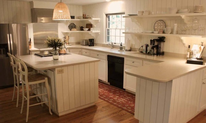 West Ashley House | Charming 4BR Home with Ocean Views and Hot Tub in Charleston