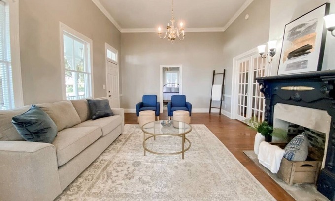 Burton House | Cozy Southern Charm - Perfect for Family Getaways
