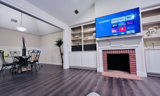 Albany Condo | Inviting Southern Hospitality with Family-Friendly Amenities