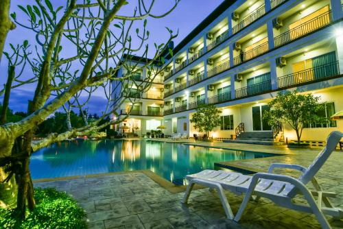 Chumphon Hotel | Discover Southgate Residence Hotel - SHA Certified Escape