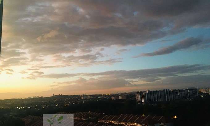 Kajang Condo | Inviting SouthGreen Homestay with Pool & Kitchen Amenities