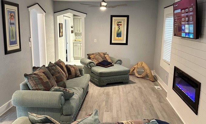 Wilmington Villa | Discover Southside Villa in the Vibrant South Front District