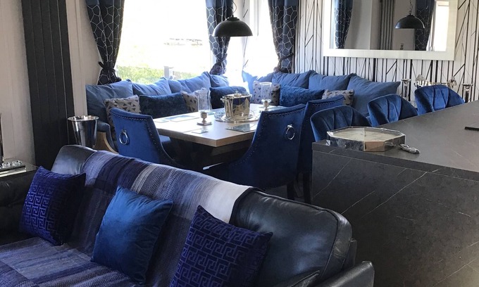 Skegness House | Experience Southview VIP Lodge: Pet-Friendly & Pool Access