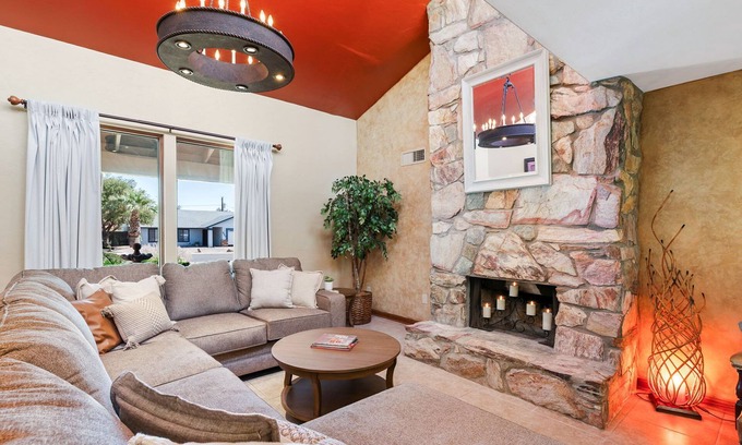Golden Springs House | Inviting Southwest Villa with Pool & Spa Near Golf and Hiking