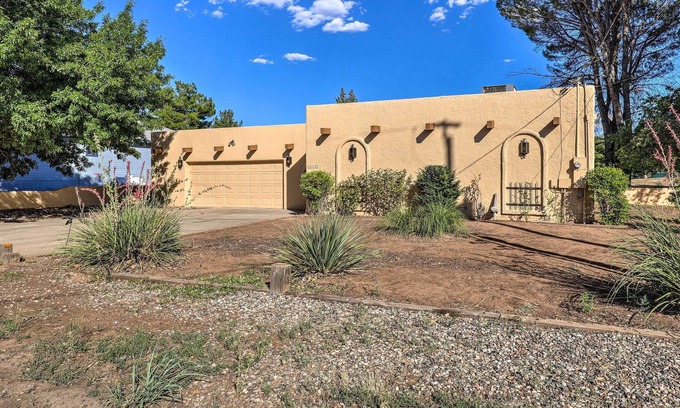Rimrock House | Southwest Vintage Home Near Sedona