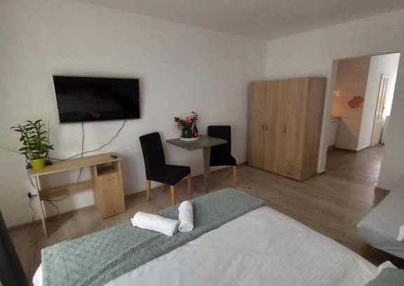 Hradec Kralove Apartment | Discover Family-Friendly Comfort at Spí v Kuklenách