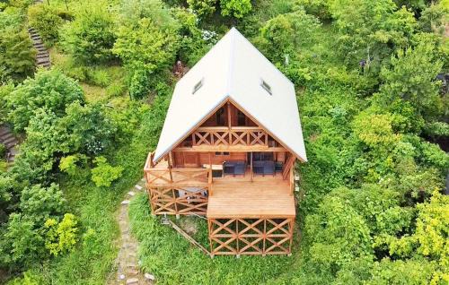 Okawa Villa | Relaxing Spa and View House with Hot Tub & Pet-Friendly Stay