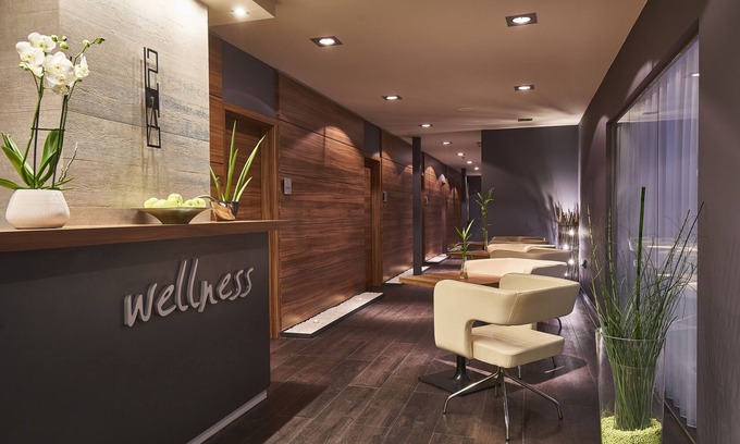 Podebrady Hotel | Relax at Spa Hotel Felicitas - 4-Star Retreat with Pool