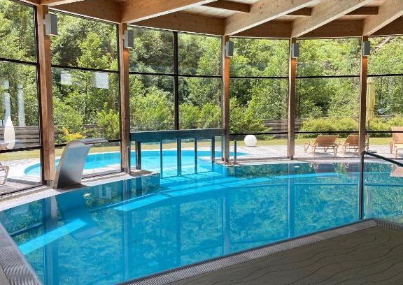 Hopfgarten in Defereggen Hotel | Relaxing Spa Hotel Zedern Klang with Oceanfront Views