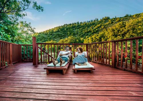 Amirim House | Relax at Spa in The Woods - B&B with Hot Tub Amenities