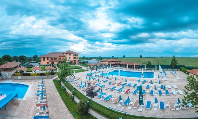 Dimitrovgrad Hotel | Experience Relaxation at SPA Kompleks Raiski Kat Hotel