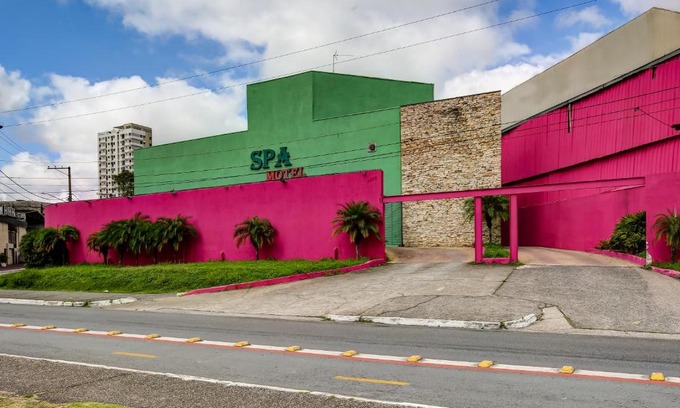 Zona Leste Hotel | Budget-Friendly Spa Motel - Radial Leste with Breakfast