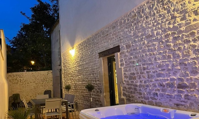 Bayeux House | Indulge in Relaxation at Our Premier Spa Workshop