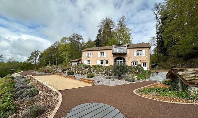 La Lanterne-et-les-Armonts Cottage | Spacious lodge in the Vosges with terrace, equipped kitchen and outdoor activities