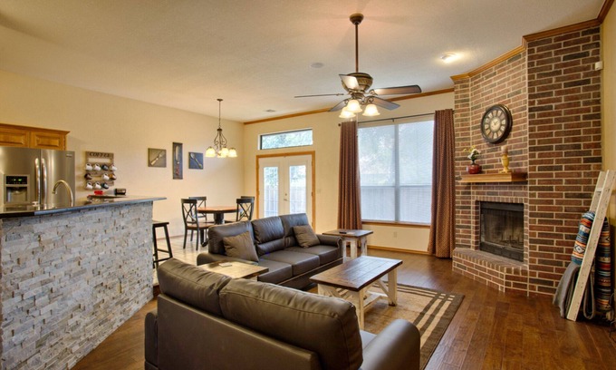 Edmond House | Spacious Comfort with Pool, Kitchen & Pet-Friendly Options