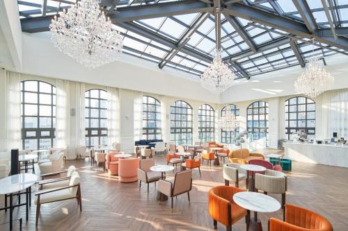 Seomyeon Hotel | Inviting Space and Mood with Child-Friendly Amenities
