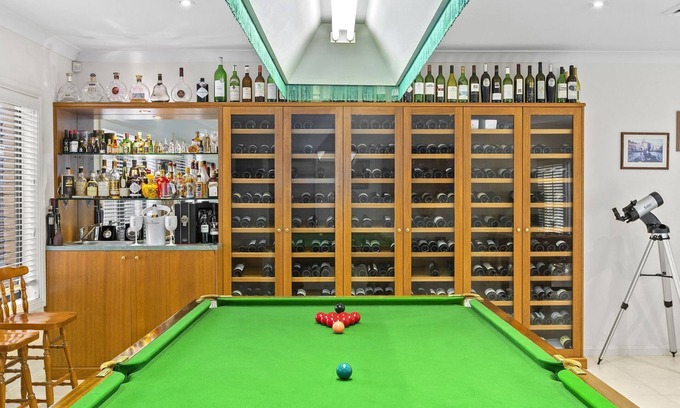 Norwest House | Modern Space for Entertainment and Family Comfort