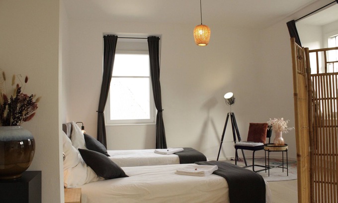Frohnhausen Apartment | Guest Rated 10/10: Spacestays Designer Apartment for Five