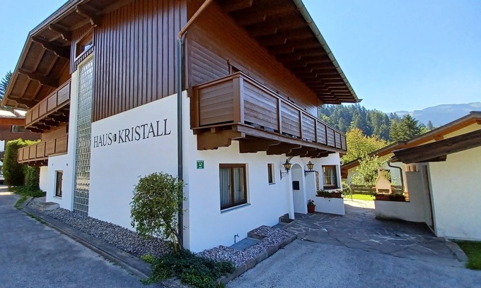 Scheffau am Wilden Kaiser Apartment | Family-Friendly Apartment with Fireplace and Play Area