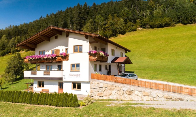 Gerlosbergeben Apartment | Guest Rated 10/10: Modern Apartment Near Ski Area