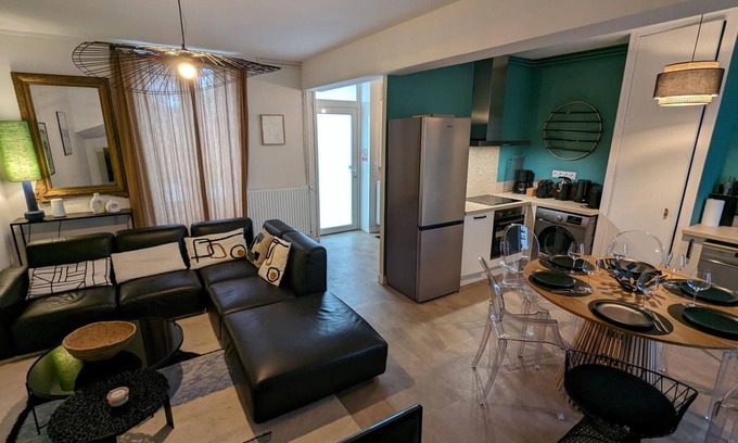 Saint-Yrieix-sur-Charente Cottage | Cozy Gite in Saint-Yrieix-sur-Charente with Spa & Kitchen